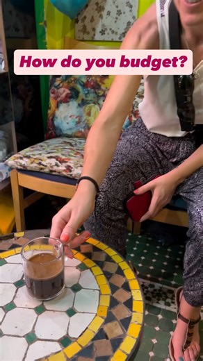 Lucy & Steph | Ladies Investing Club | UK 💸 on Instagram: "How do you budget❓💸🤔 The 50/30/20 model is a simple way to give your money direction 👇 50% goes to needs 🏠 — the essentials that keep life running, like housing, bills, food, and transport. 30% goes to wants ✨ — the things that make life enjoyable, from holidays and dinners out to hobbies and fun. 20% goes to your future 🌱 — saving, investing, and building long-term security for future you. We try to live by this… but sometimes we 