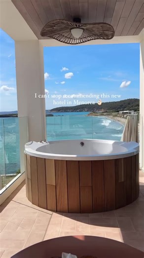 I can’t stop recommending this new hotel on the beautiful Balearic island of Menorca. In fact, I can’t stop recommending Menorca in general. Such an easy, quick journey from London, we visited off season (late April) when the island felt calm but not dead. It was a perfect time to stay with temps in the mid 20s. 🇪🇸 The hotel has only been open a year or so - it’s called Villa Le Blanc, Gran Melia. We fell for the aesthetic, its beachfront location, the food and the pool. Add this one to your h