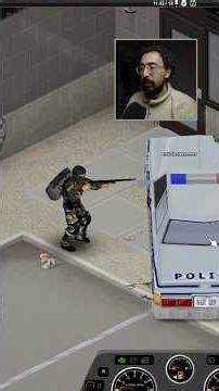 PvP... He tried to kill me! I stole a car and ran in Build 42 Online 😍 Project Zomboid #projectzo...