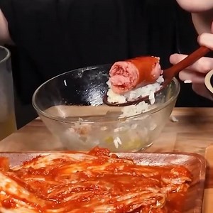 58K views · 1K reactions | Spicy Kimchi Mukbang #bigbites #mukbangkorea #mukbangvideo #fyp #mukbang #asmr #bokieating #ko | Balyjing | Facebook