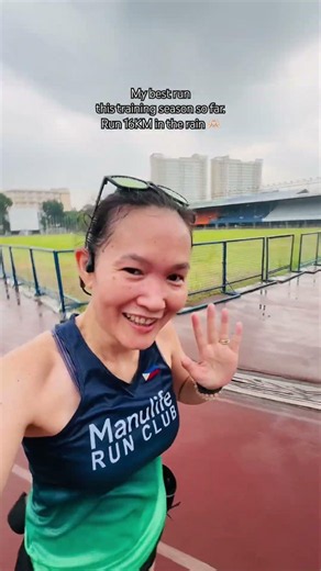 Let’s run in the rain! Saya! #momlife #slowrunner #40sfitness