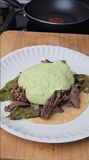 🌮 Cecina Pablano Taco, Crema de Avocado, leftovers #tacos #mexicanfood #recipe