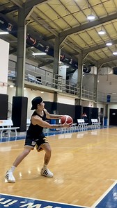 Stephen Curry who? 😏 | Justin Vasquez