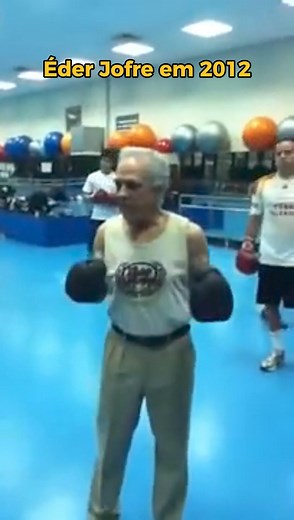 1.4M views · 10K reactions | Nosso campeão mundial de Boxe, Éder Jofre, mostrando que ainda tinha técnico e vigor físico aos 76 anos de idade, em 2012. #boxebrasil #boxebrasileiro #esporte | Boxe Brasil | Facebook