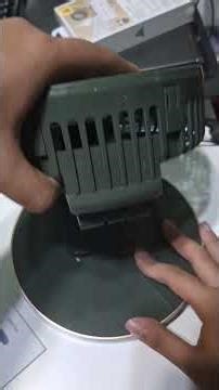 แกะกล่องพัดลมยี่ห้อ Fox Light Breeze Rechargeable Fan รุ่น FM-2028