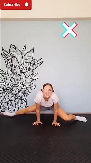 Middle split tutorial 👍 #tips #stretching #homeworkout #flexibility #flexible #gymnastics #splits