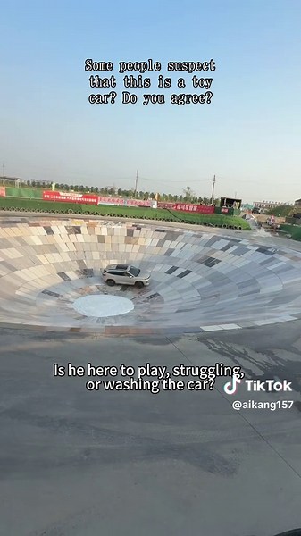 Some people suspect that this is a toy car? Do you agree?#Offroaddrivingisriskyandyoushouldbecareful #Pleasedonotimitatedangerousmovbmements #Outdooroffroad #extreme