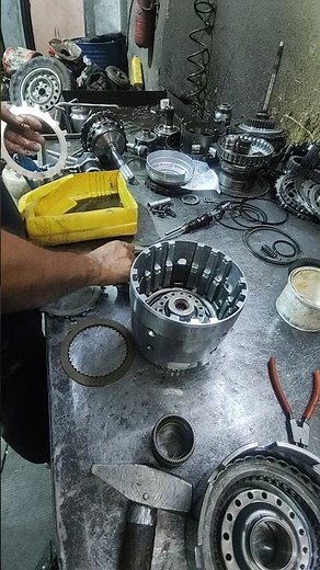 How To Fitting 4L60E Drum Clutch. gmc #automobile #mechanic #chevrolet #gearbox #saudiarabia