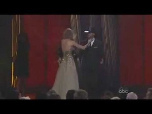 Taylor Swift CMA Awards Entertainer of the Year Winner HD