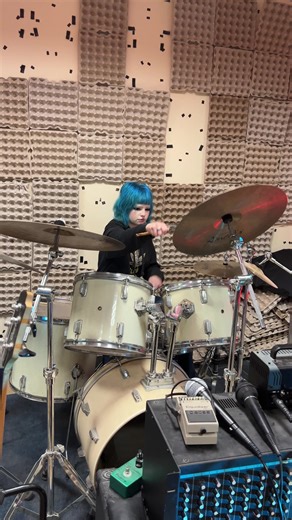 Відео користувача Olexandr) (@_navkolo) з композицією «оригінальний звук - Olexandr)»