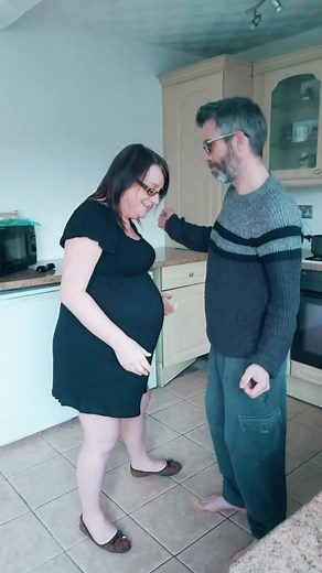 flip the switch challenge 🤣#fliptheswitch #pregnant #fliptheswitchchallenge #pregnantmom #fyp #foryoupage