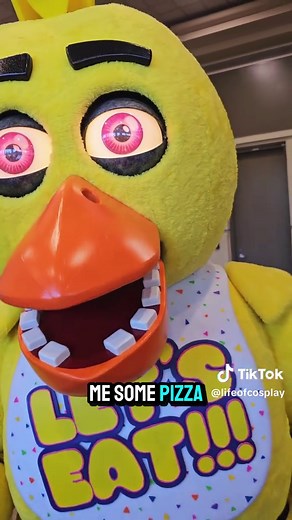 Chica Costume Breakdown: MegaCon FNAF Cosplay