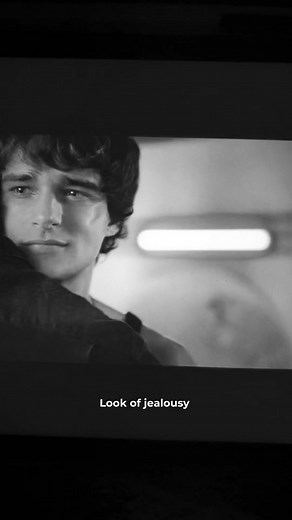 Love Me Love Me Movie Review: Jealousy and Romance