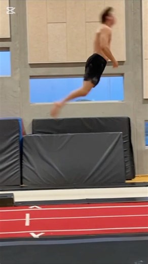 Double layout → tuck Miller 🙃 #teambackflip #flip #tumbling #trampoline #flips #sports #airtrack