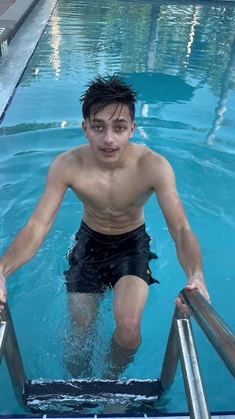 Eat your veggies to get a sixpack🤷‍♂️ #fy #fyp #flowasthetao #ripped #sixpack #abs #workout @FlowasTheTao