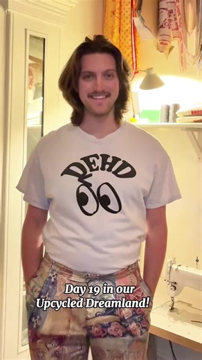 Upcycled Dreamland ♻️ Day 19 ✂️ We started work on a new set of bags commissioned by @brusco these are going to be beautiful! Look out for the when your next over there 🤤 Later we tested out our new zipper pockets on our running shorts, we then went ahead and sewed them onto our limited drop of 4 pairs 🏃‍♀️ Want to see us draw the curtains on fast fashion? Follow us on our journey #upcycledfashion #sewingseries