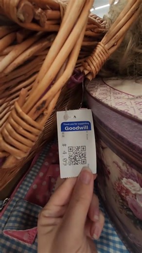 14K views · 356 reactions | Only the BEST Goodwill! #thrifttok #thriftstorefinds #thriftshop #shopping #thriftfinds #thrift #goodwillfinding #goodwill #Secondhand | Good Will Finding | Facebook