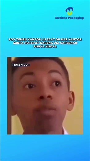 Pas dikasih dia malah download video HD + scroll tiktok ga berhenti☺ #kemasankosmetik #memes