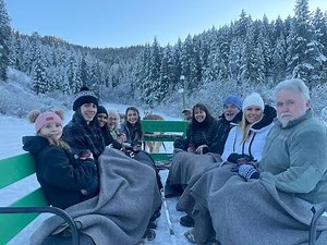 Eagle Creek Sleigh Ride - Eastern Washington near Leavenworth at Eagle Creek Ranch - Merry Christmas