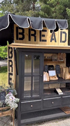 Farmstand Club on Instagram: "If you want to learn how to do this comment “bakery” and get your spot on our live zoom this Saturday! This video is for educational/inspirational purposes only and may not reflect the most current rules. Cottage food laws vary by state and can change-always verify your state’s current requirements with your official state/local health or agriculture department before selling."