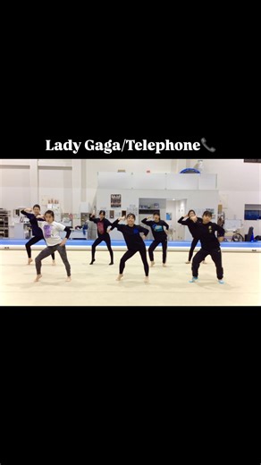 花島なつみ NatsumiHanashima on Instagram: "Lady Gaga / Telephone📞 今年最初のレッスンの曲はレディーガガのテレフォンにしたよ☺︎ 振り作ってる時にそう言えば去年の最初のレッスンはカーリーのcall me maybeでまた電話だなと☺︎笑 年明けでいきなり振り長めにしてしまったけど覚えてくれてありがとう☺︎♡ ・ ・ ・ ・ #体操 #器械体操 #ダンスレッスン #gymnastics #gymnasticsdance #choreography #gymgirl #ダンス教育指導士 #ladygaga #telephone"
