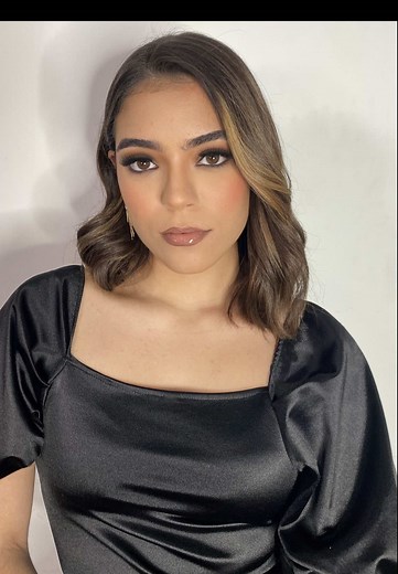 Masterclass Social Glam: Stunning Makeup Techniques