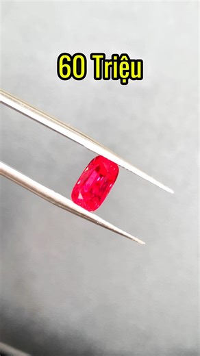Hàng màu đỉnh của spinel đỏ. #daquy #spinel #ruby #sapphire #phongthuy #funny #gemstone
