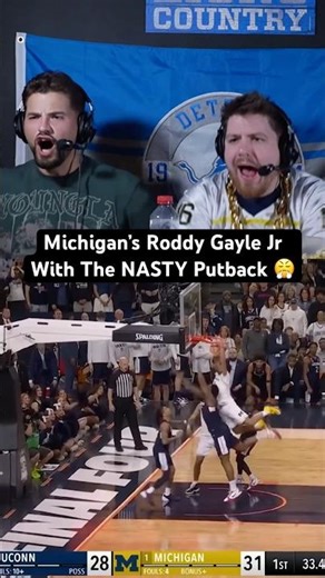 Roddy Gayle with the nasty poster 😬 #michigan #collegebasketball #uconn #nba #basketball