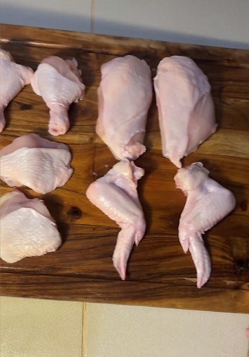 Deconstructing a chicken!! #fyp #foryou #easyrecipe #howtocutchicken #chicken