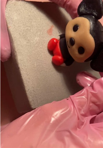 Create a Fun Mickey Mouse Cake Topper
