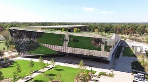 This project pushed the limits of what’s possible. Complex architecture with no right angles, to an 80-foot cantilever, a massive green roof, and a schedule many thought was impossible, our team never wavered. This entire project team came together with a shared belief: there would be no plan B. In just 28 months, the Alice L. Walton School of Medicine went from an ambitious vision to a once-in-a-lifetime build, shaped by grit, teamwork, and a culture that refuses to quit. That impact was recogn