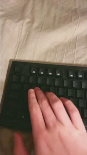 Do not buy this keyboard #funny #trend #comedy#shorts #memes #gaming #trendingshorts