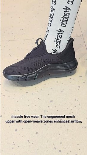 This video highlights our new walk-in shoe ADIDAS CLOUDFOAM FLEX #adidas #youtubeshorts #india