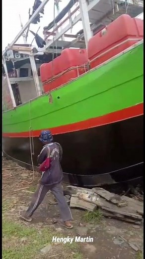 Why do We Dock a Ship? Dry Docking of Ships - Understanding Stability And Docking Plan #fishingship