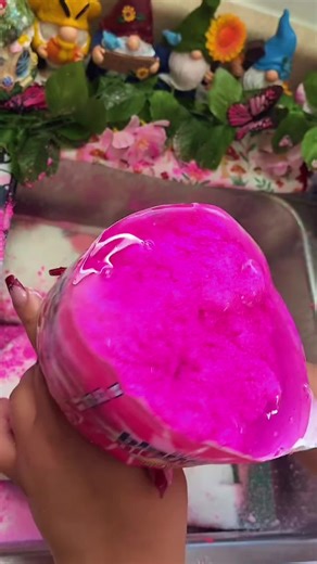 💗live recappp💗 wanted to first say a big huge thank you to @stinkbug for starting this pink combo 😭💗 one of the most beautiful combos I’ve done everrrr!!! Hot pink pine laundry powder is from @Kleans by K 🫧✨ HER SITE LAUNCHES TOMORROW IF YALL WANNA GET SOME! IT IS LUSHH!! 💗💗💗💗 lighter colored powder is from the gorg @natspowderbombs check out her page she has other marvelous colors 🌈🌈🌈 SO GLAD TO BE BACK & ON LIVE 🤍🤍 missed ya smmmm 🥹