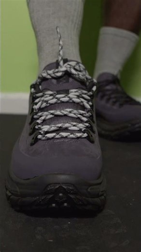Which Laces Look Better? Be Honest