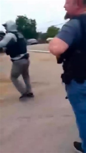 13K views · 675 reactions | On July 2nd 2025 Savannah and her family’s live changed forever . This family is in desperate need of our help. Link in bio to donate 梁 #ice #sandiego #community #useyourvoice | Arturo Gonzalez | Facebook