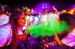 1K views · 185 reactions | Start Your New Year with FREE Registration to Blacklight Run - Jacksonville! Only Available for A Limited Time. Sign Up Today! ➡️ https://blacklightrun.com/locations/jacksonville-2020/ | Blacklight Run | Facebook