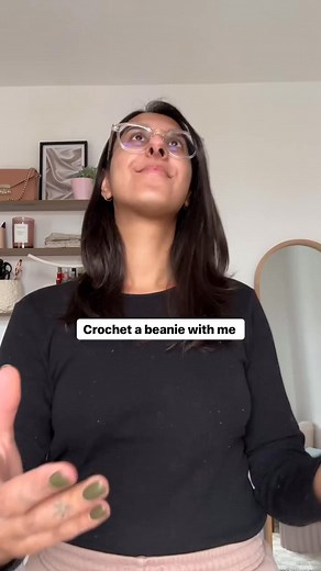 I’m new to crochet and this was my first ever project… 🙈 I now want to crochet everything!! This turned out way better than I expected and I’m so grateful for all of you following along my journey so far and providing helpful tips! I’ve also realised I have an angry crochet face… 😂 I used a 4mm hook and this gorgeous pink yarn from @knitcrafthq ❤️ How do you think I did?? #crochet #memadewardobe #crochetproject #handmade #crochetinspo#fbreels #viralreels #trendingreels #viralvideo #fbviral #fy