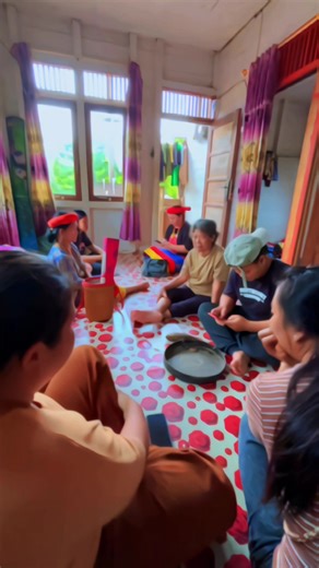 Exploring Dayak Bahau Traditions in Mahulu, Borneo
