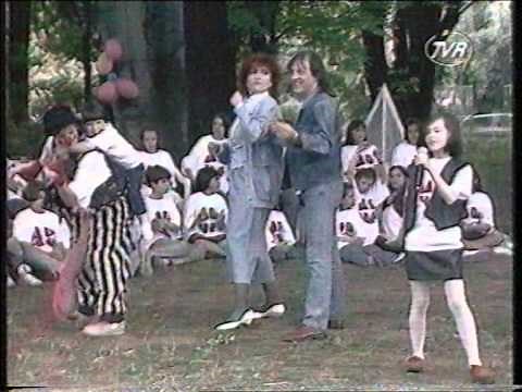 Andreea Balan la 10 ani - Prima aparitie tv in 94 la BaDaBaNu Tvr1