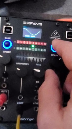 Craziest synth sounds -Moig Labyrinth and Two Brains modules #synth #eurorack #modularsynth