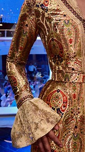 Maroua on Instagram: "trop ou pas assez habillée ? "