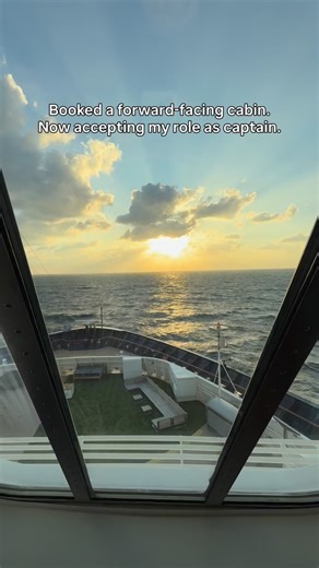 The best thing about our Mein Schiff cabin was the view. Being right at the front, there were moments it genuinely felt like we were driving the ship. We had incredible sunsets, proper scenic sea days, and even during a full-on rainstorm the views were still beautiful — very cinematic. That said, it’s not all perfect. Being at the front means a lot of walking back and forth around the ship, and you definitely feel more motion, especially on rougher days. We loved it for the views, but it’s one o