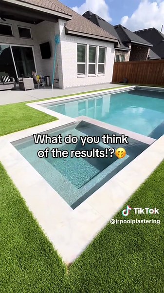 Stunning Medium Blue Finish for Your Swimming Pool