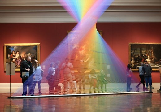 Gabriel Dawe, the artist who brings rainbows to museums | Collater.al