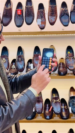 SCS Shoes Store Locations and Contact Information