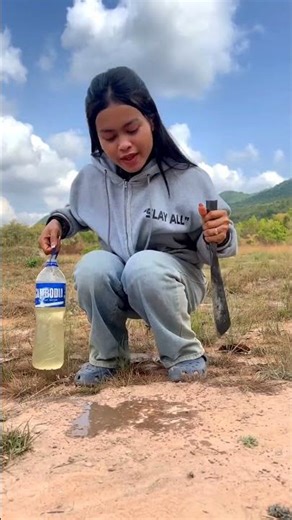 Survival Skills SMART Idea and USEFUL bhut choklet kuchal#bushcraft #camping #outdoors #usefulpart05