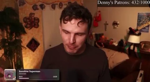 It's insane that someone with the notoriety of idubbbz has under 500 twitch subs. That's only like 26k a year. That's less than a full-time minimum wage job in my state.