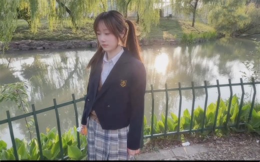 “当JK制服成为某鱼滞留最久的商品”那场JK制服热潮，就像做梦一样，匆匆的来，匆匆的走了。
